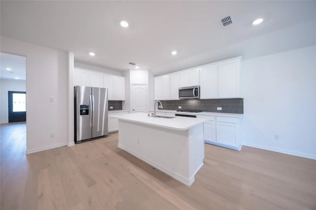 Photo - 1708 Blackbird Ln