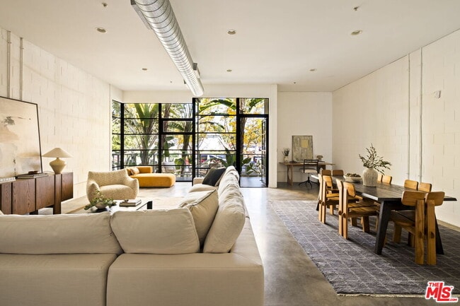 Building Photo - 1534 17th St