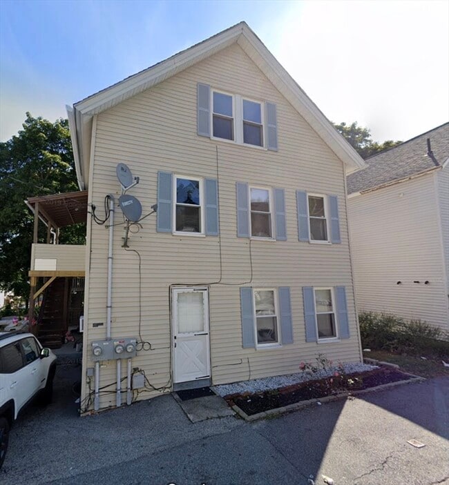 Building Photo - 5 Thenius St Unit 2 Rental