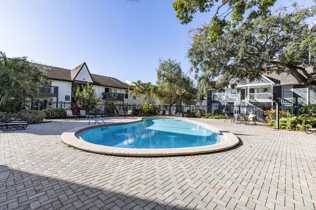 Foxcroft Apartments