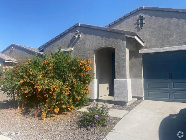Building Photo - 6940 W Beth Dr Rental