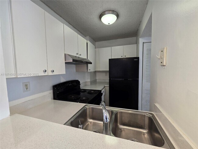 Photo - 8185 NW 7th St Unit 506