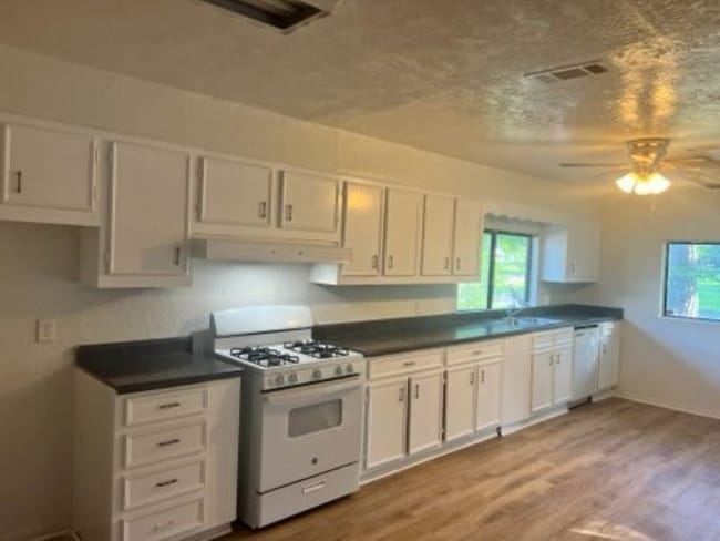 Photo - 8615 Beaumont Dr