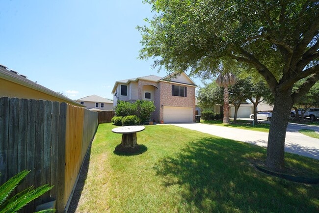 Photo - Lovely Cul-De-Sac Home in Schertz/Cibolo Now Available - Realtor Commission: $500