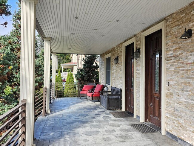 Photo - 49 Greenridge Ave Unit 1