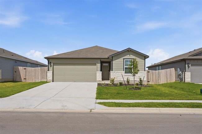 Building Photo - 121 Honey Bee Rd