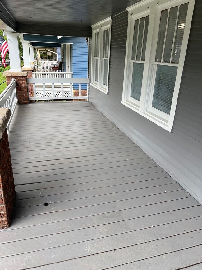 Photo - Charming 3-Bedroom/ 1 Bathroom house located in the heart of Topeka