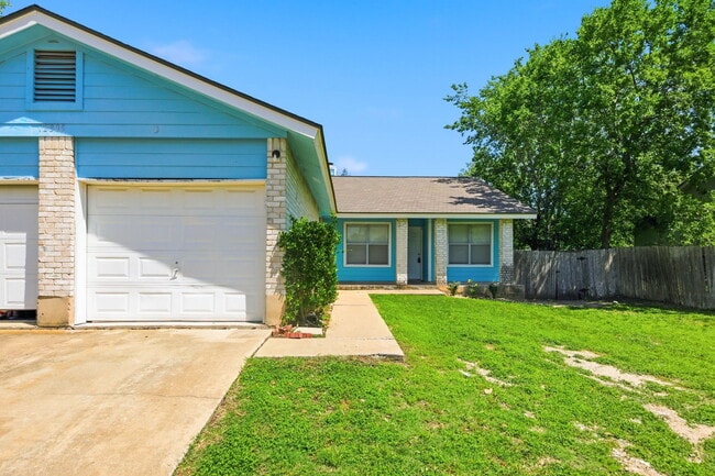 Building Photo - 12805 Tomanet Trail Unit B