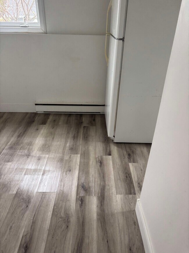 Photo - Bright and Airy 1-Bedroom in a Quiet, Convenient Neighborhood and Private Balcony Unit 0001