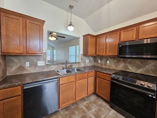Photo - 5311 Bridgewood Dr