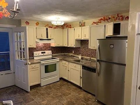 Photo - 54 Pinehurst Ave