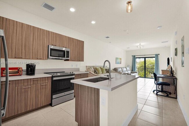 Photo - 8301 NW 41st St Unit B-303