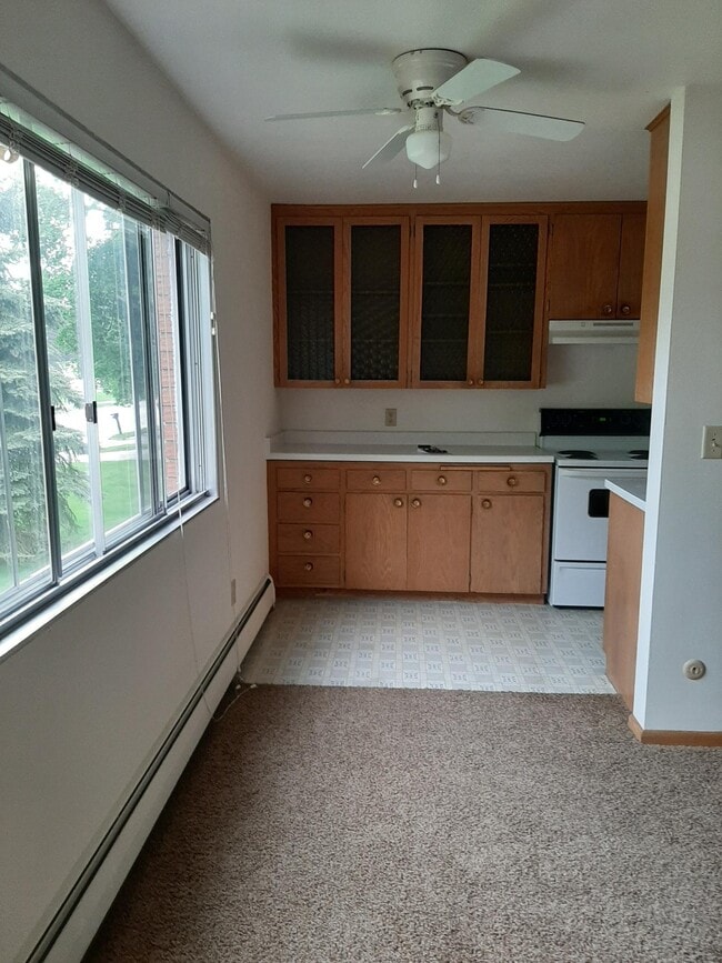 Photo - 1363 County B Rd W Unit 1363