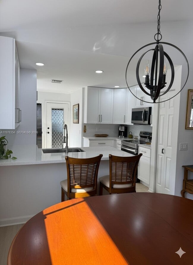 Photo - 2704 Pinewood Ct