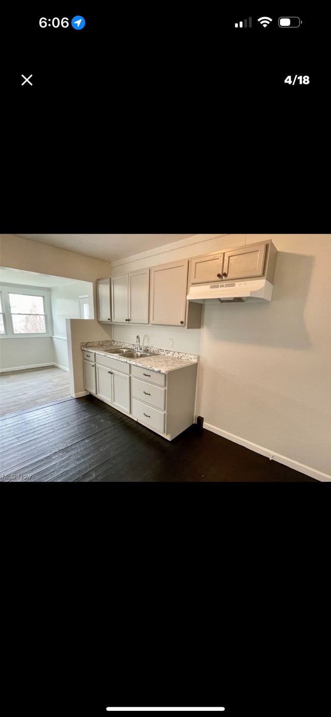 Photo - 1200 Girard St