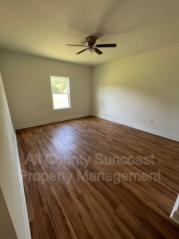365 Elliot Dr
