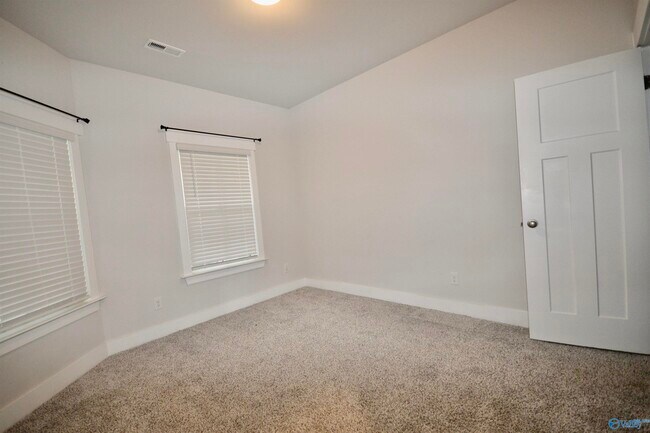 Photo - 151 Rugby Dr