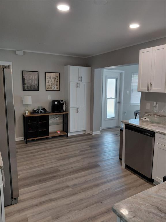 Photo - 1484 Michigan Blvd
