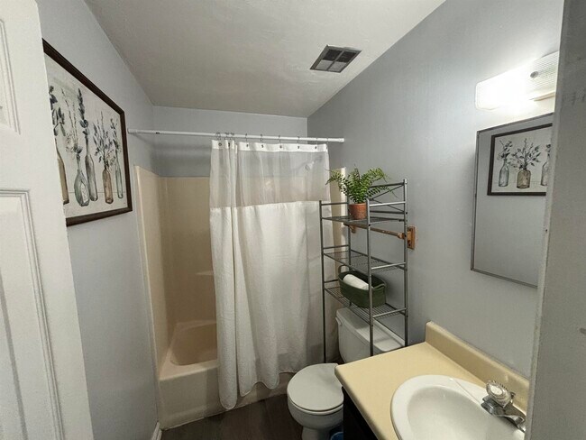 Photo - 2479 Raymond Diehl Rd
