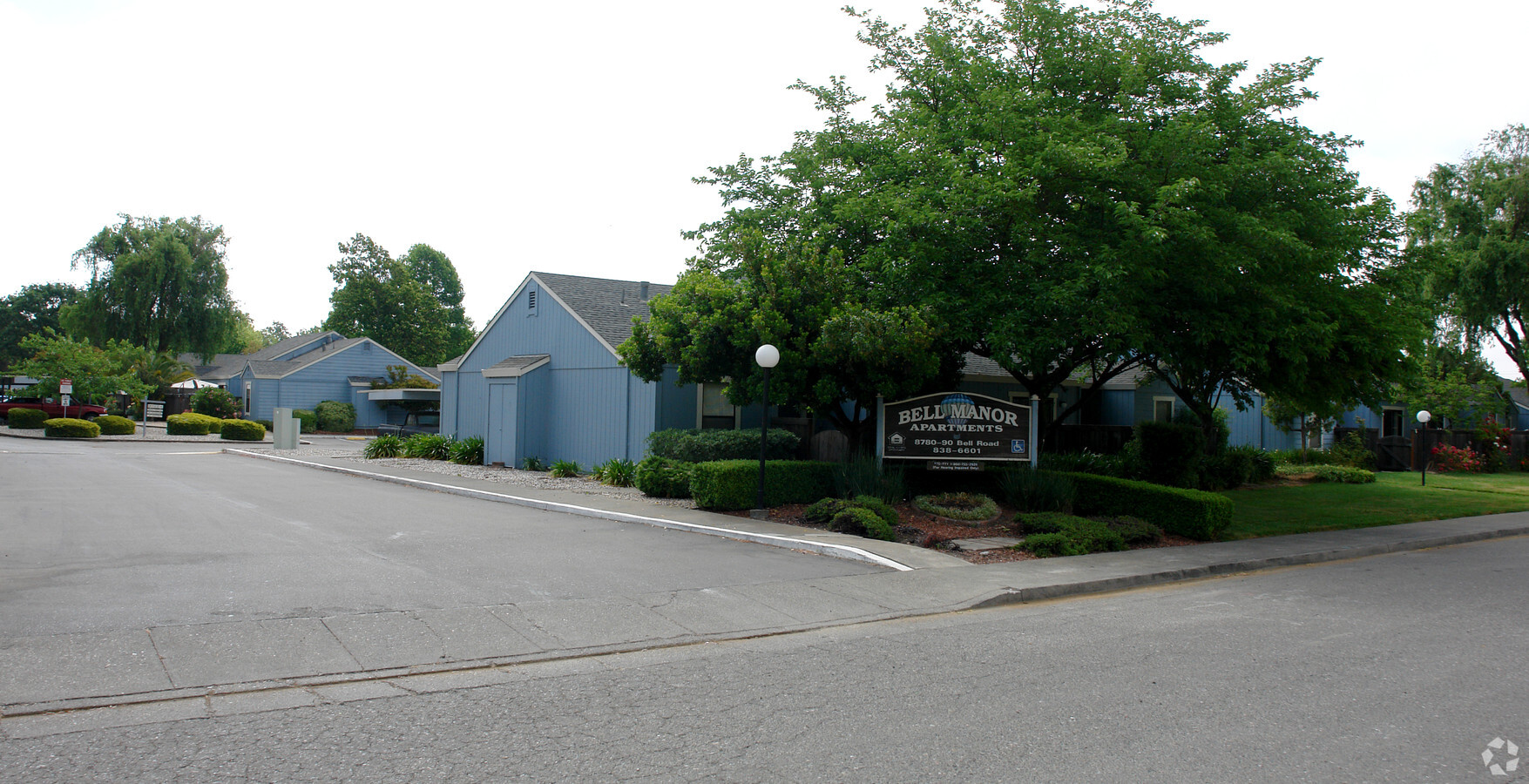 Bell Manor Apartments - Bell Manor Apartments