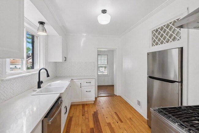 Photo - 5266 N La Crosse Ave