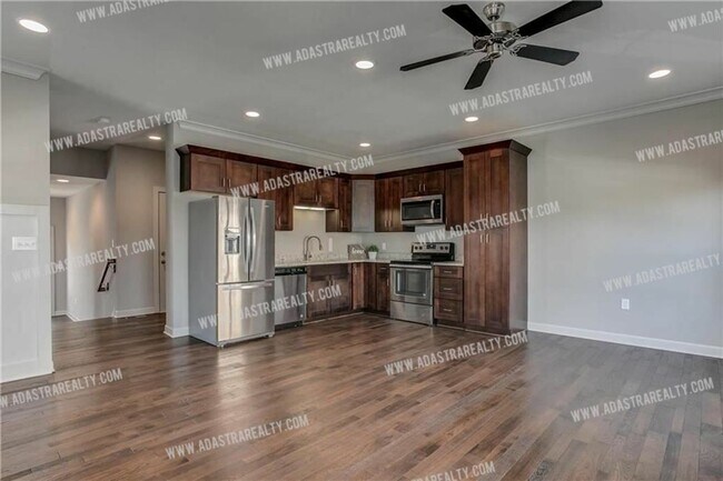 Photo - Like New Blue Valley Townhome-Available in JUNE!!
