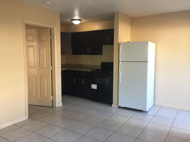 Photo - 2424 NW 21st St