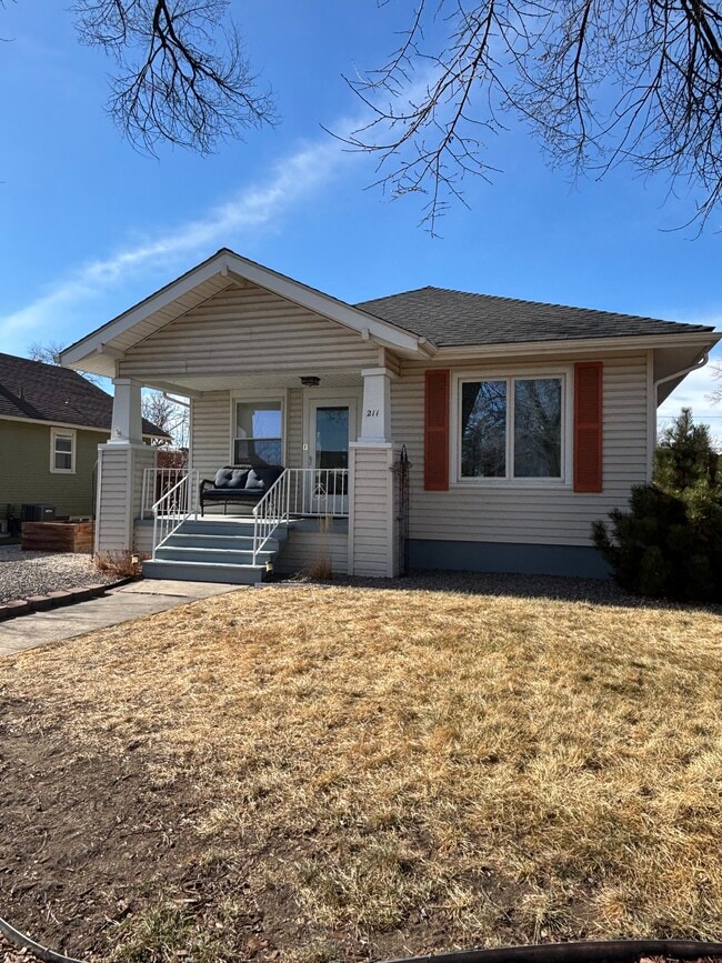 Photo - 211 S 6th Ave