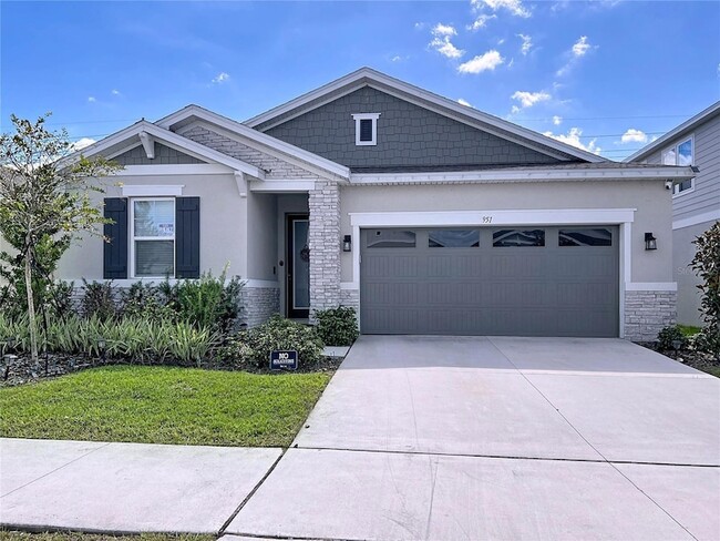 Photo - 951 Griffon Ave