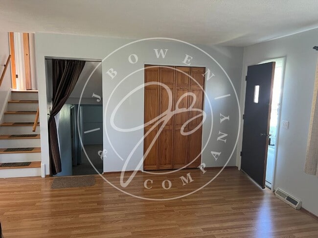 Photo - "Charming upgraded 3 bedroom home in Holland.