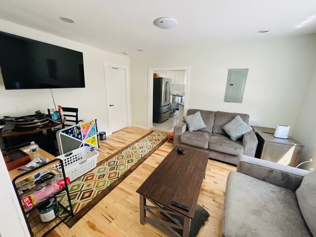 Photo - 38 Seminary Ave