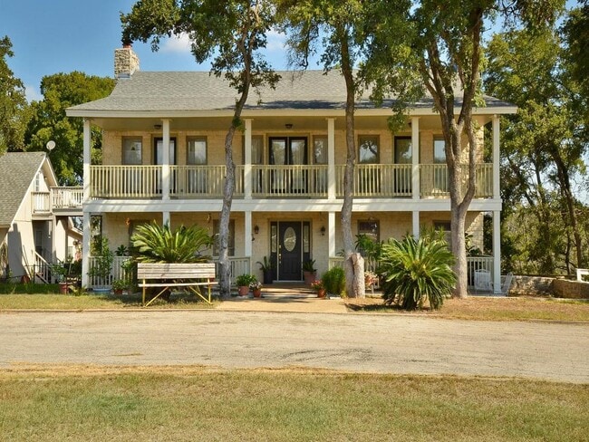 Photo - 431 Berry Ln