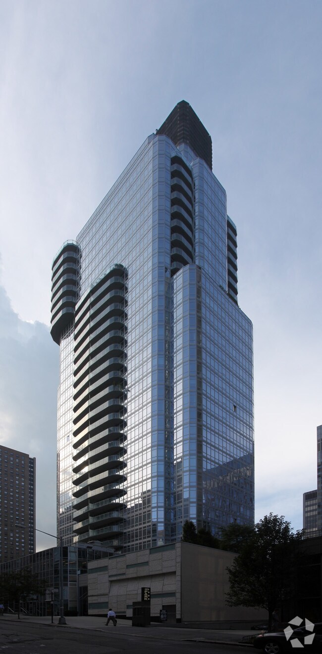 Primary Photo - Element