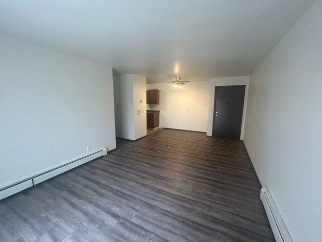 Photo - Colony Court Apartments LLC