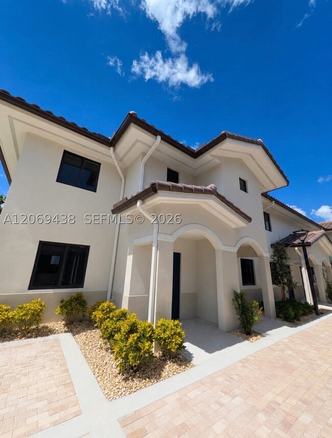 Building Photo - 7462 W 4th Ave Unit 108