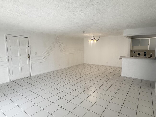 Building Photo - 11607 NW 29th St Unit B1