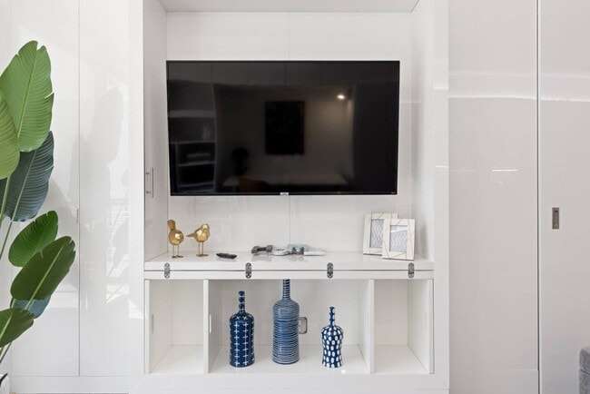 Photo - 12607 Larchmere Blvd Unidad ID1335753P