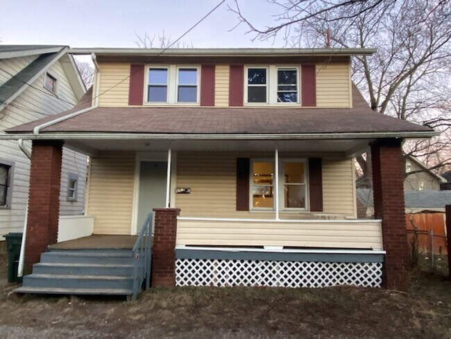 3 Bedroom NW Canton House for Rent - 3 Bedroom NW Canton House for Rent