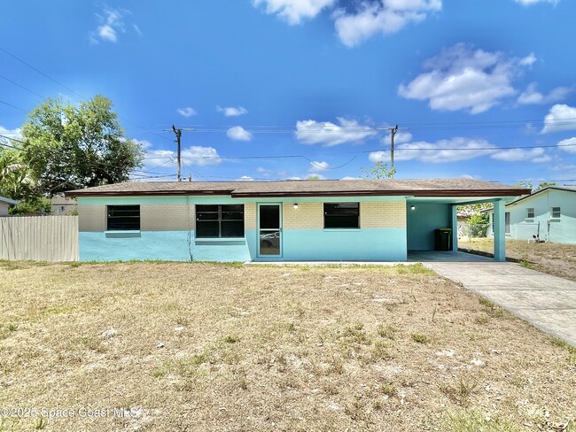 Photo - 1074 Holland St Casa
