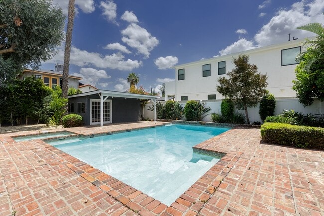 Spacious 5-Bedroom, 3-Bath Home with Pool ... - Spacious 5-Bedroom, 3-Bath Home with Pool ...