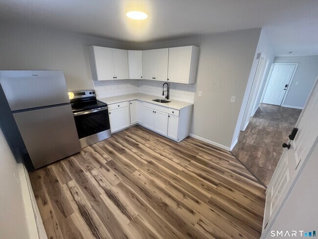 Photo - 209 Peck Ave Unit 3