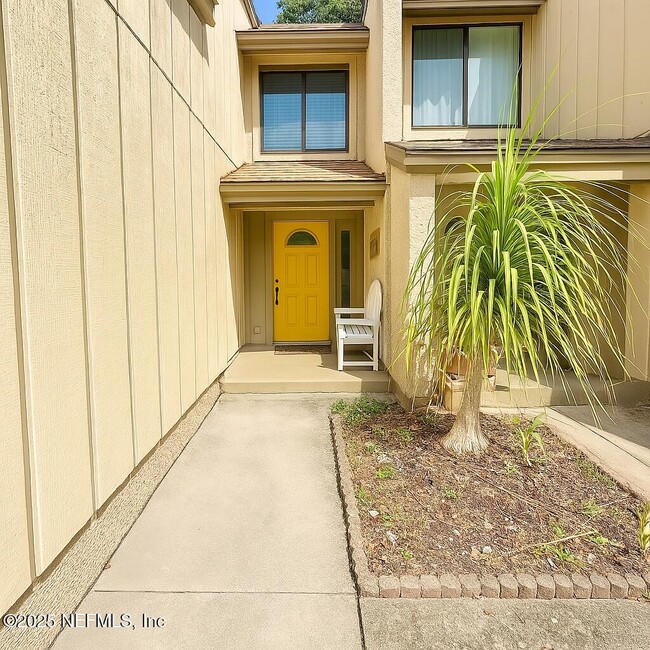 Building Photo - 3165 1st Ave Rental