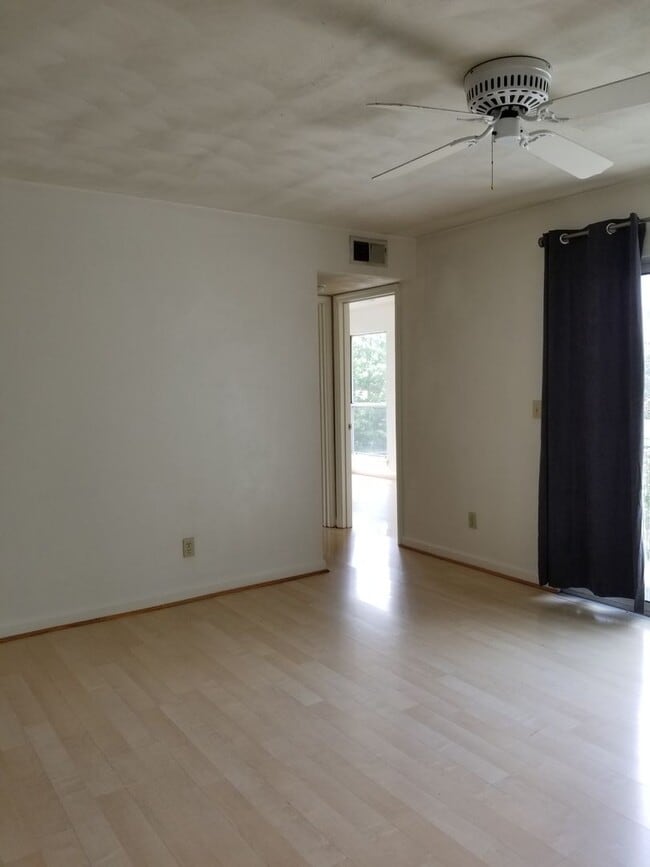 Photo - Spacious 4bd/2ba Apartment at Hunters Ridg...