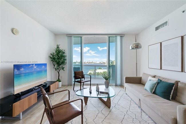 Photo - 7910 Harbor Island Dr Unit 1102