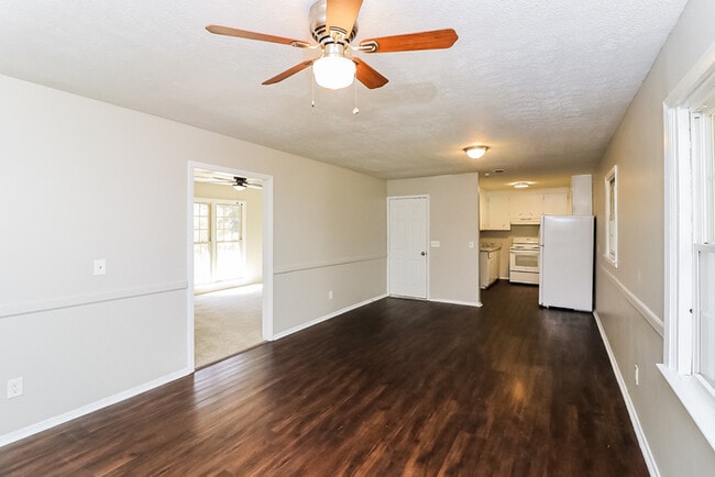 Photo - 25 Hickory Cir
