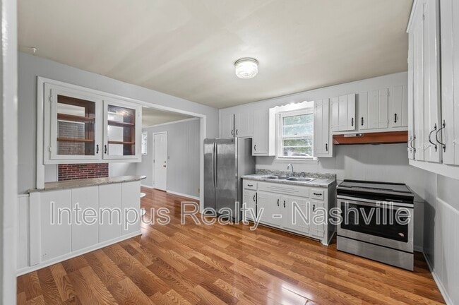 Photo - 114 Old Trinity Ln