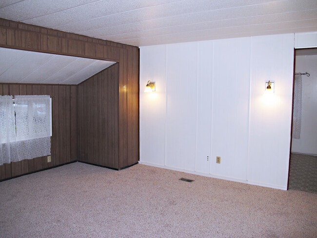 Photo - Affordable 3BD/1BA Home plus small Den!