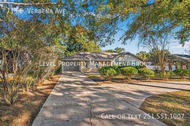 Building Photo - 715 E Verbena Ave