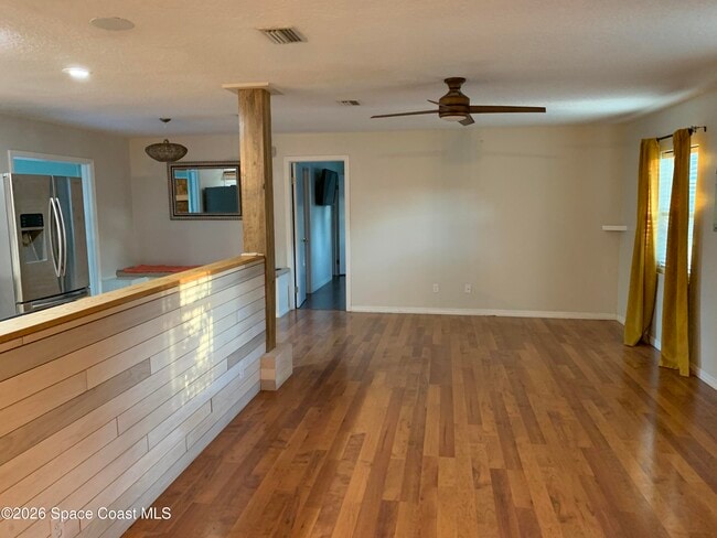 Photo - 920 Briarwood Blvd NE