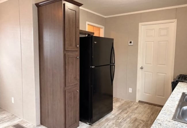 Photo - 180 W Orleans Ct